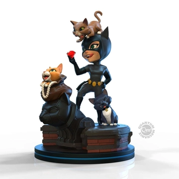 DC Comics Q-Fig Elite Figura Catwoman 12 cm