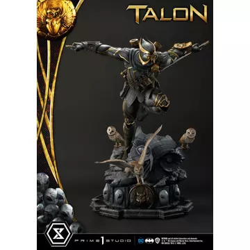 DC Comics Court of Owls Szobor Talon 75 cm