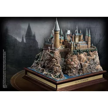 Harry Potter Diorama Hogwarts 33 Cm Magas