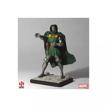 Előrendelhető Marvel Szobor Dr. Doom 26 cm