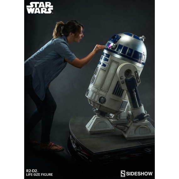 Előrendelhető Életnagyságú Star Wars R2-D2 Szobor 122cm