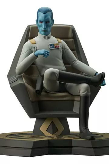 Előrendelhető Star Wars: Szobor Thrawn on Throne 23 cm