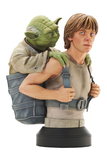 Előrendelhető Star Wars Episode V Luke with Yoda Szobor 15 cm