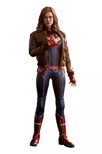 Előrendelhető Captain Marvel Figura 29 cm