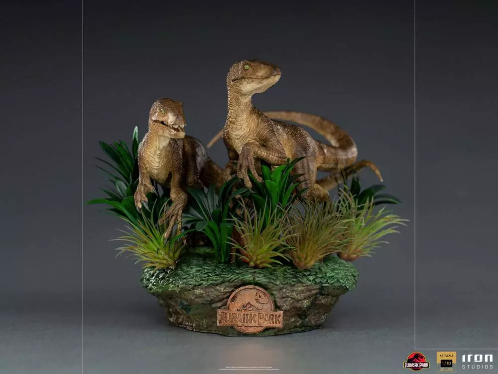 Jurassic Park Deluxe Art Scale Iron Studios Szobor 1/10 Just The Two Raptors 20 cm