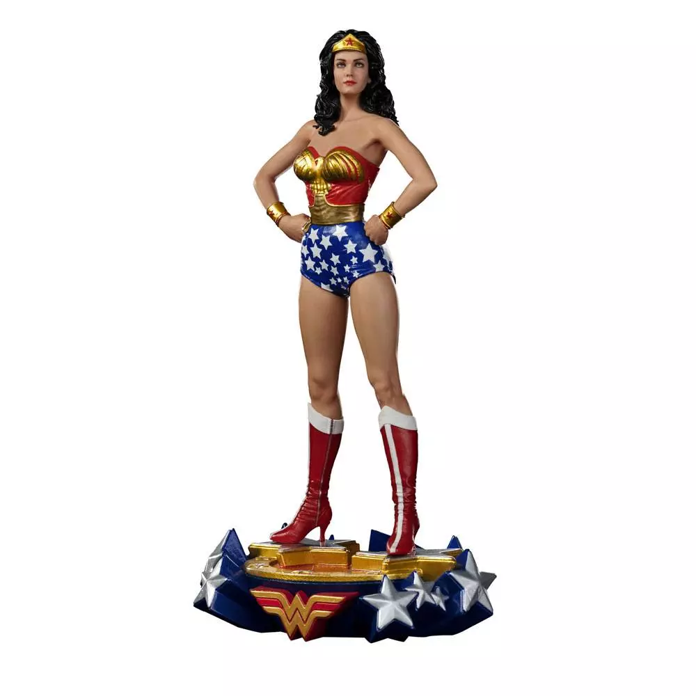 DC Comics Deluxe Art Scale Szobor 1/10 Wonder Woman Lynda Carter 23 cm