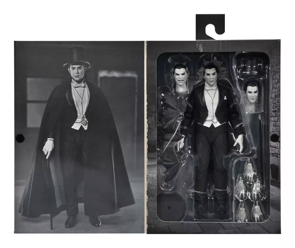 Universal Monsters Ultimate Dracula (Carfax Abbey) 18 cm Figura